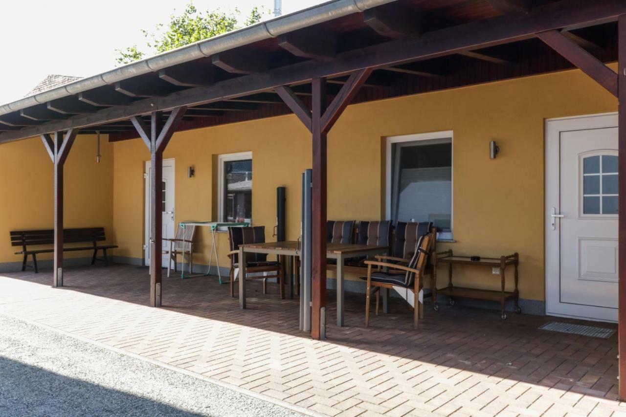 Ferienwohnung Kressmann Neppermin エクステリア 写真